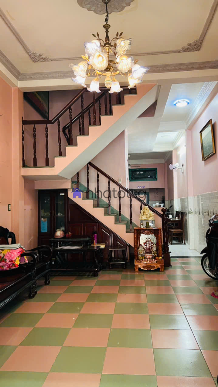 Chính chủ bán nhà 2 mặt tiền 3 lầu 1 sân thượng 11 tỉ Gò Vấp