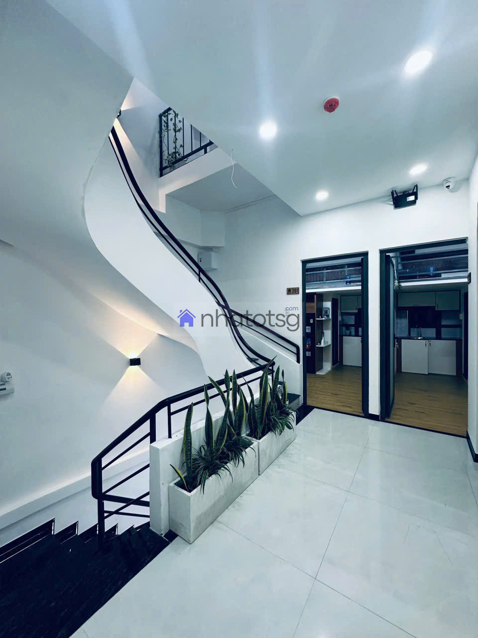 CHDV Lê Văn Thọ 3 lầu 17 phòng full nội thất cao cấp trung tâm Gò Vấp