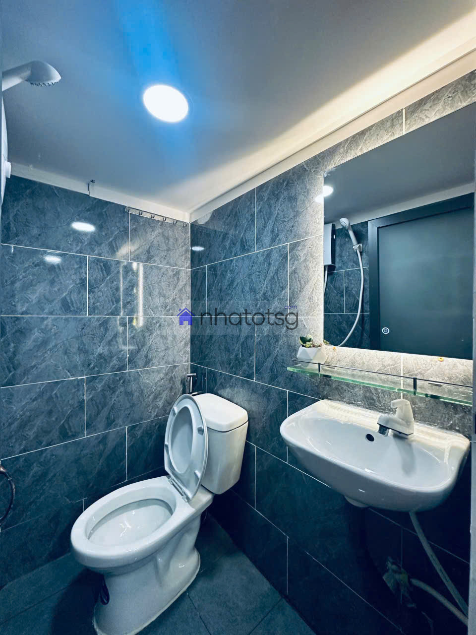 CHDV Lê Văn Thọ 3 lầu 17 phòng full nội thất cao cấp trung tâm Gò Vấp