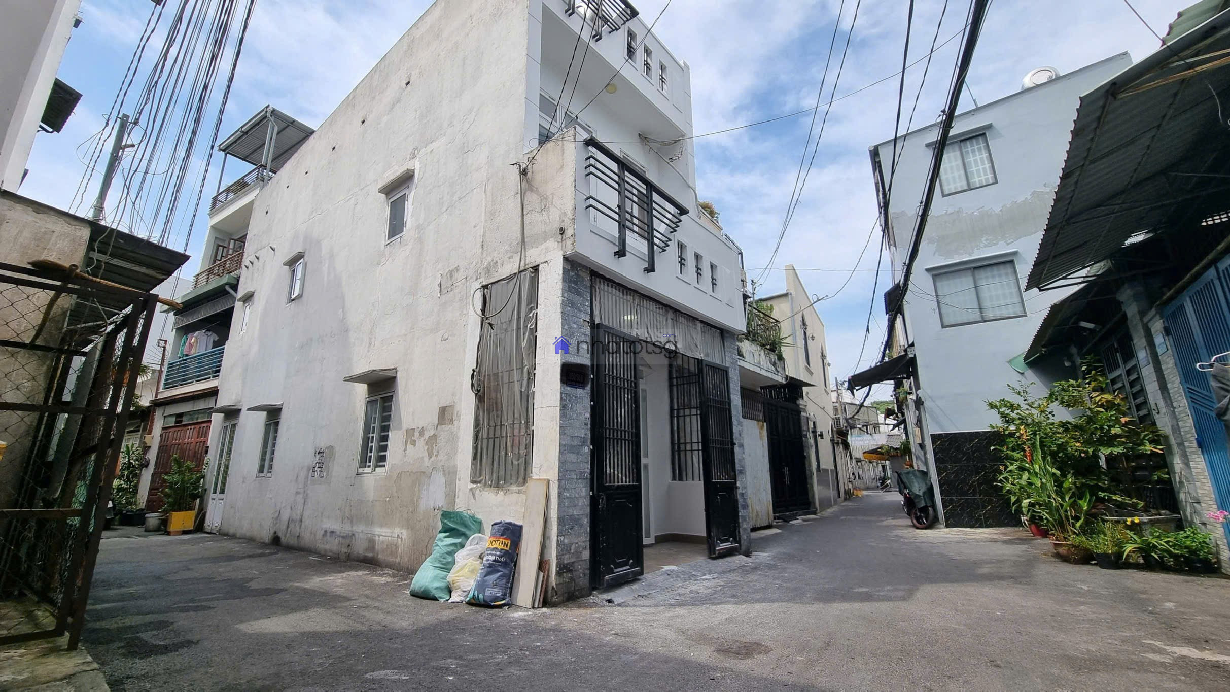 Hẻm xe hơi Quang Trung. Khu dân trí cao, an ninh.