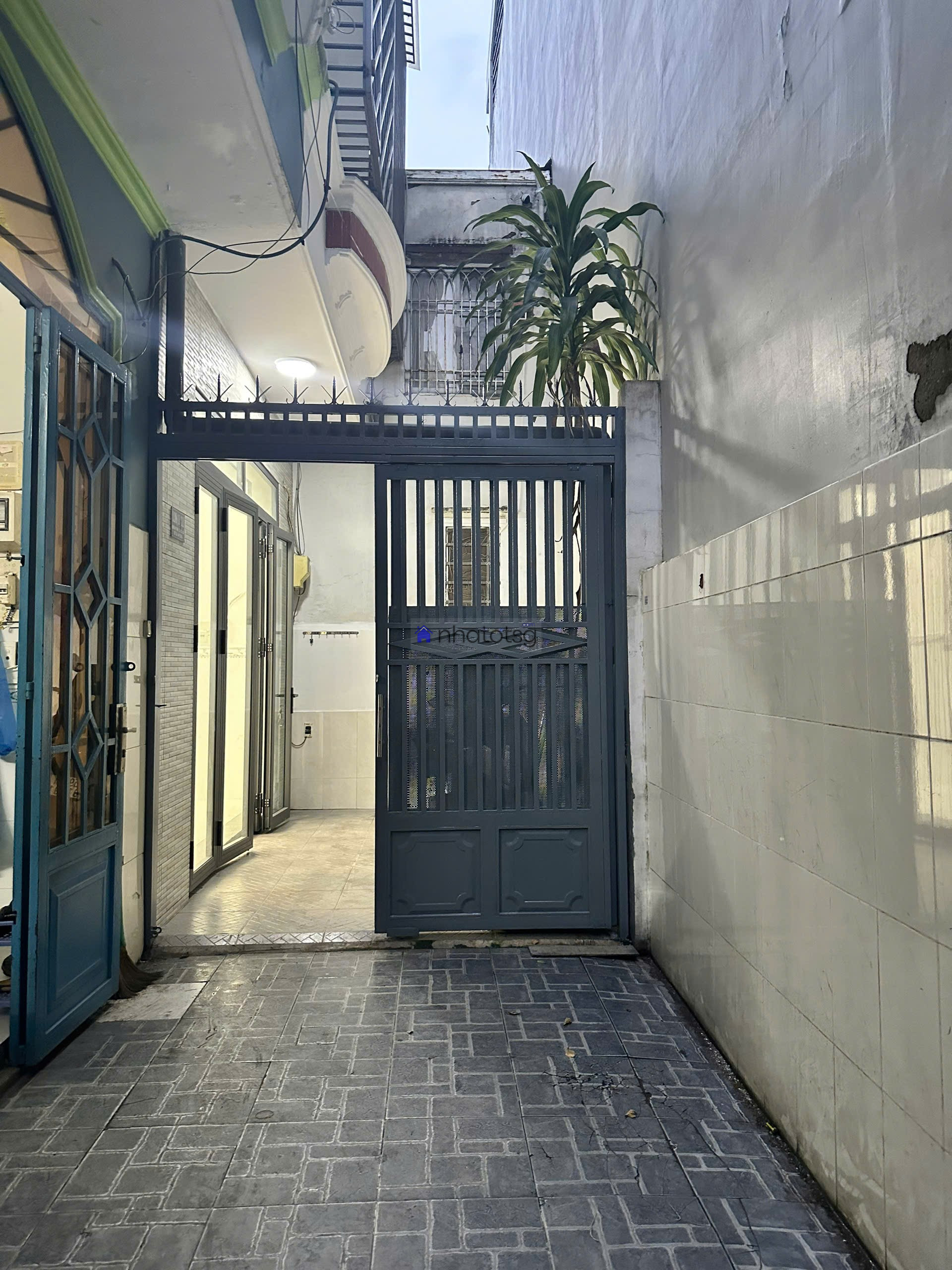 Nhà mới Nguyễn Duy Cung. Khu Dân Trí Cao, An Ninh, Yên Tĩnh.