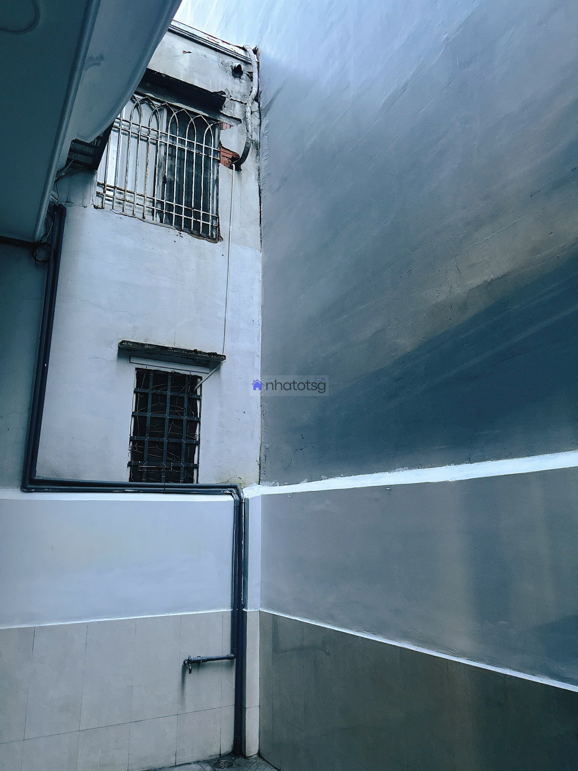 Nhà mới Nguyễn Duy Cung. Khu Dân Trí Cao, An Ninh, Yên Tĩnh.