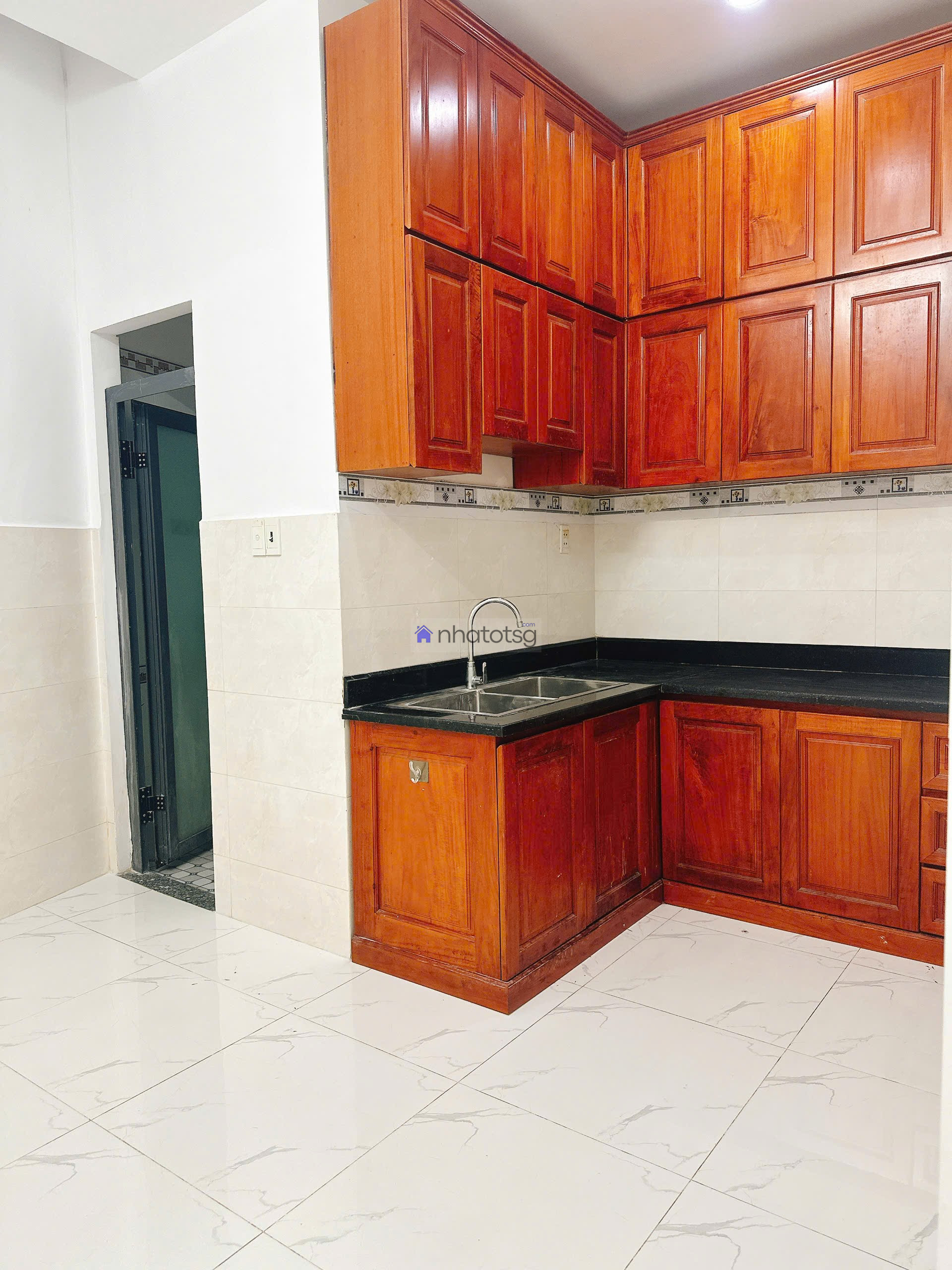 Nhà mới Nguyễn Duy Cung. Khu Dân Trí Cao, An Ninh, Yên Tĩnh.