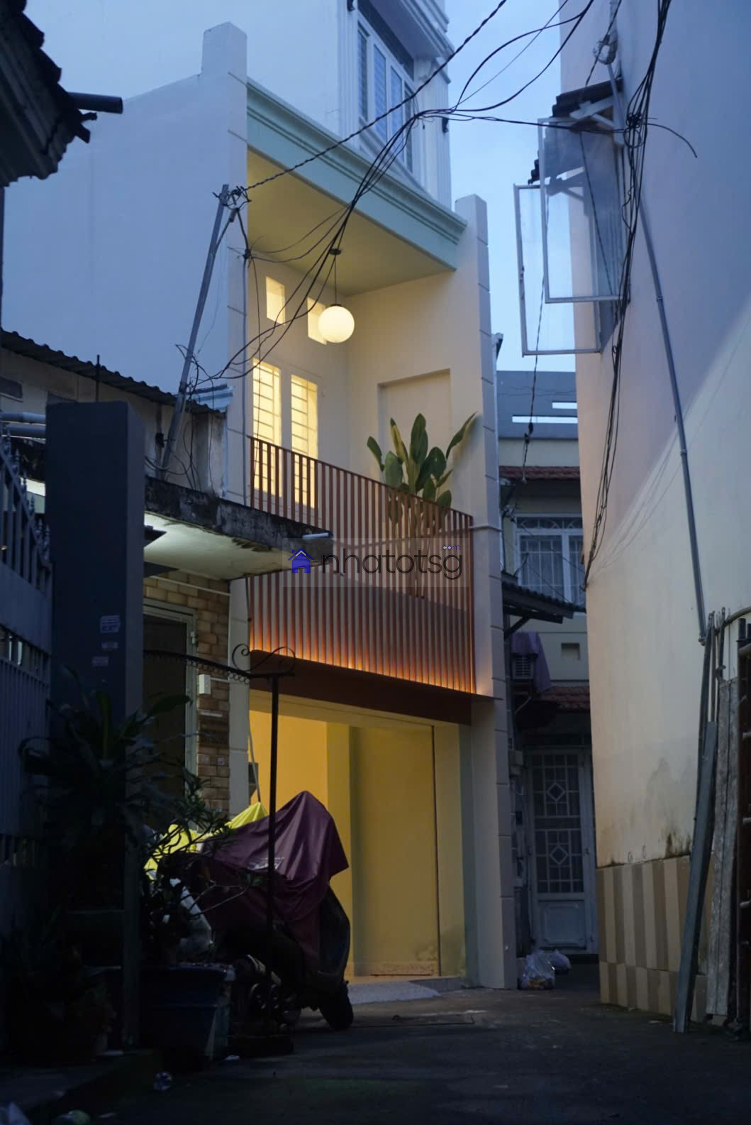 Khu trung tâm, gần trục Quang Trung-Thống Nhất, hẻm yên tĩnh, 2 mặt tiền.