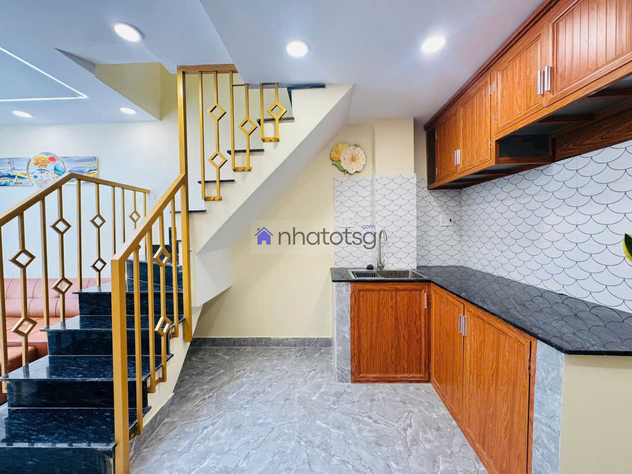 HXH Đường số 9, gần Nhà Văn Hóa Thiếu Nhi.