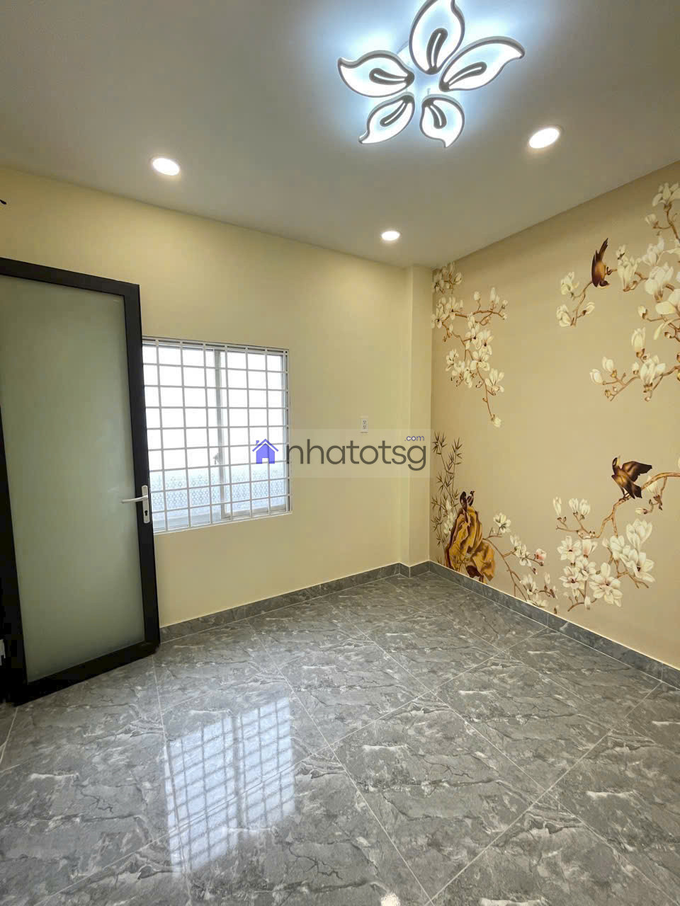 HXH Đường số 9, gần Nhà Văn Hóa Thiếu Nhi.