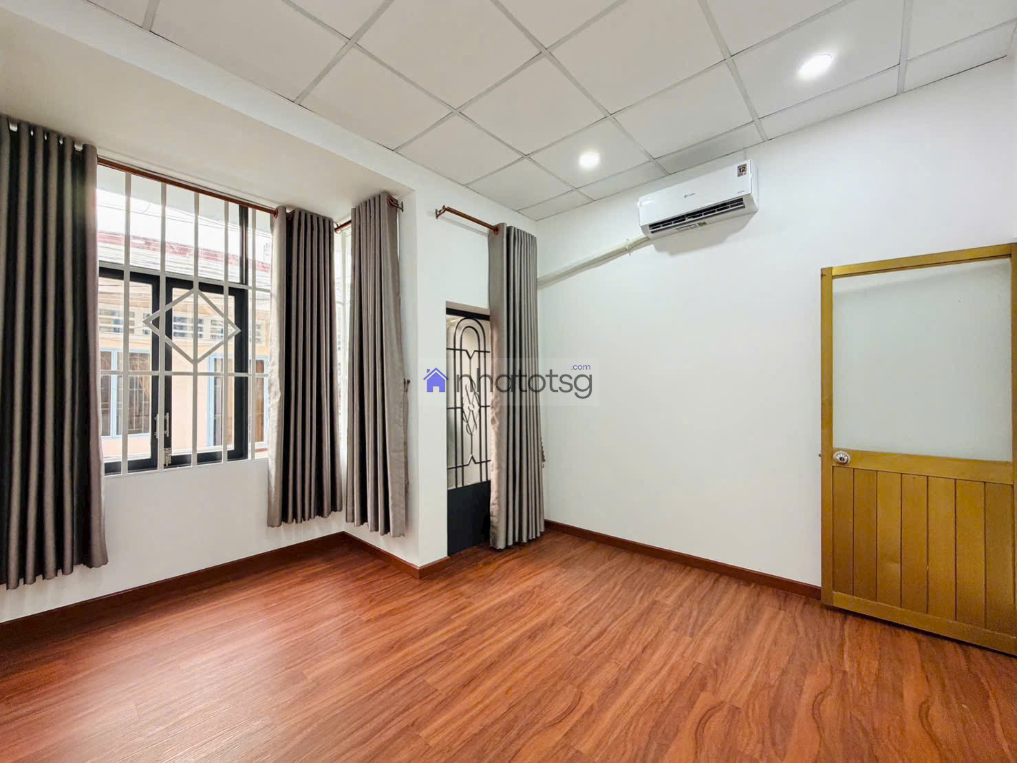 Giá 3.89 tỷ. Phạm Văn Chiêu. Hẻm 3.5m.