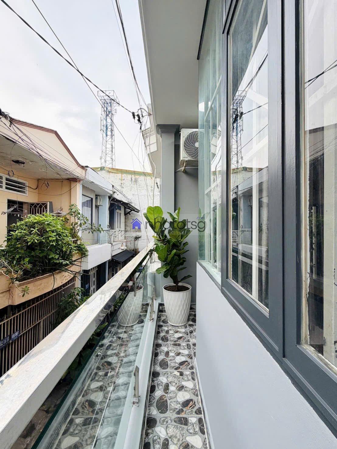 Giá 3.89 tỷ. Phạm Văn Chiêu. Hẻm 3.5m.