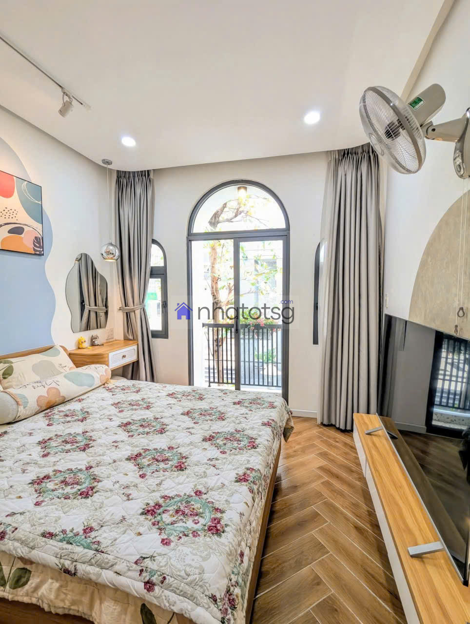 Nhà đẹp Phạm Văn Chiêu. Ngay CC Dream Home.