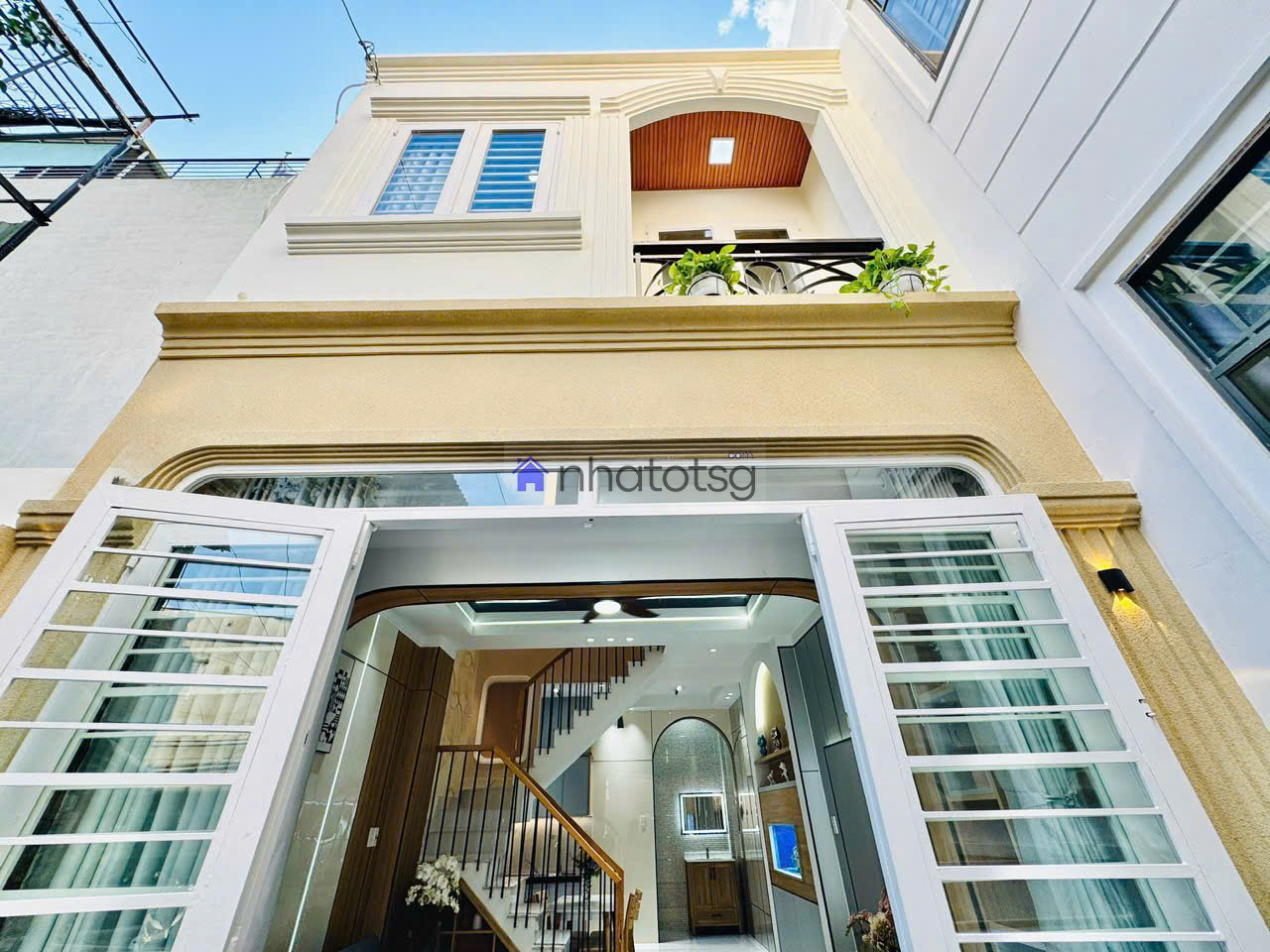 Nhà mới, vị trí đẹp, hẻm nhựa 3m sạch sẽ. ĐS3 - công viên Làng Hoa.