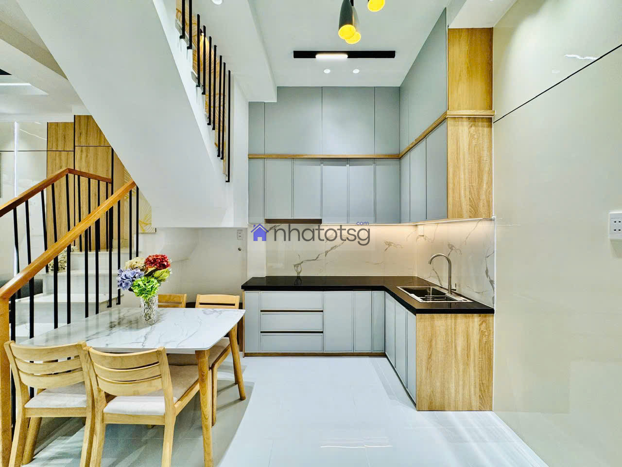 Nhà mới, vị trí đẹp, hẻm nhựa 3m sạch sẽ. ĐS3 - công viên Làng Hoa.