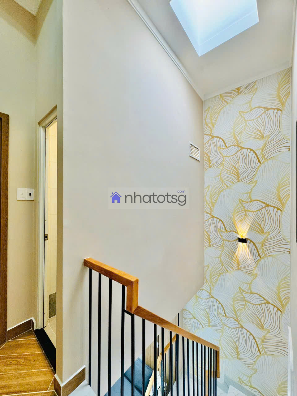 Nhà mới, vị trí đẹp, hẻm nhựa 3m sạch sẽ. ĐS3 - công viên Làng Hoa.