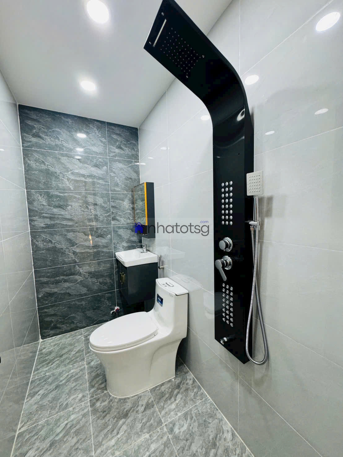 ĐS59 Gò Vấp tặng full nội thất. Gần chợ Thạch Đà.