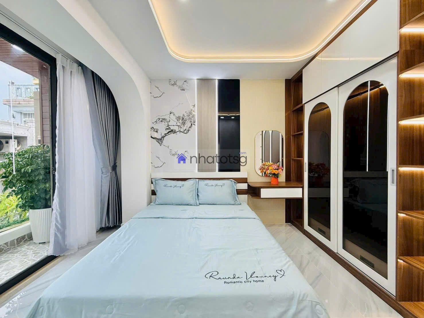 Hẻm ô tô 1 trục. Đường số 3 - CV Làng Hoa, nội thất cao cấp.