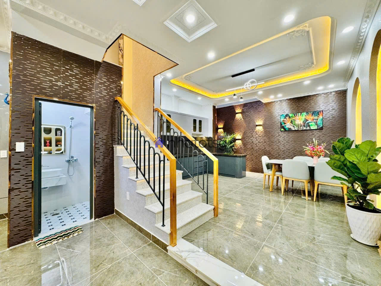 Kèo thơm. Nhà xây mới - full nội thất - chợ Tân Sơn, Nguyễn Tư Giản. 