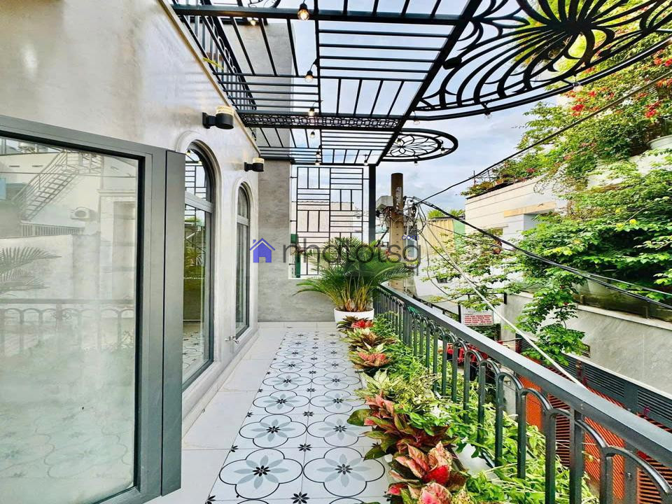 Kèo thơm. Nhà xây mới - full nội thất - chợ Tân Sơn, Nguyễn Tư Giản. 