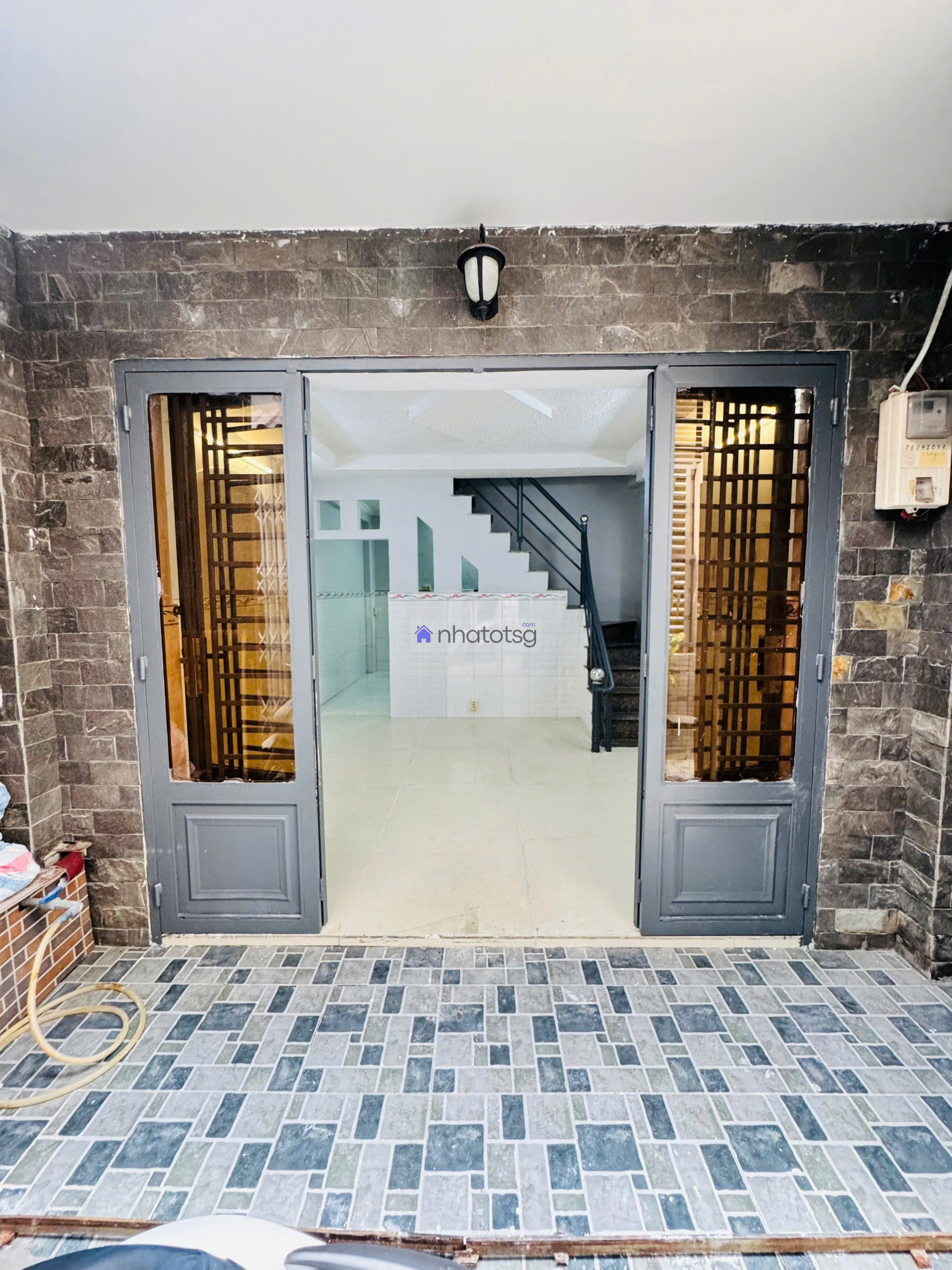 SIÊU HIẾM, Nhà Đường số 8, P11, GÒ VẤP.