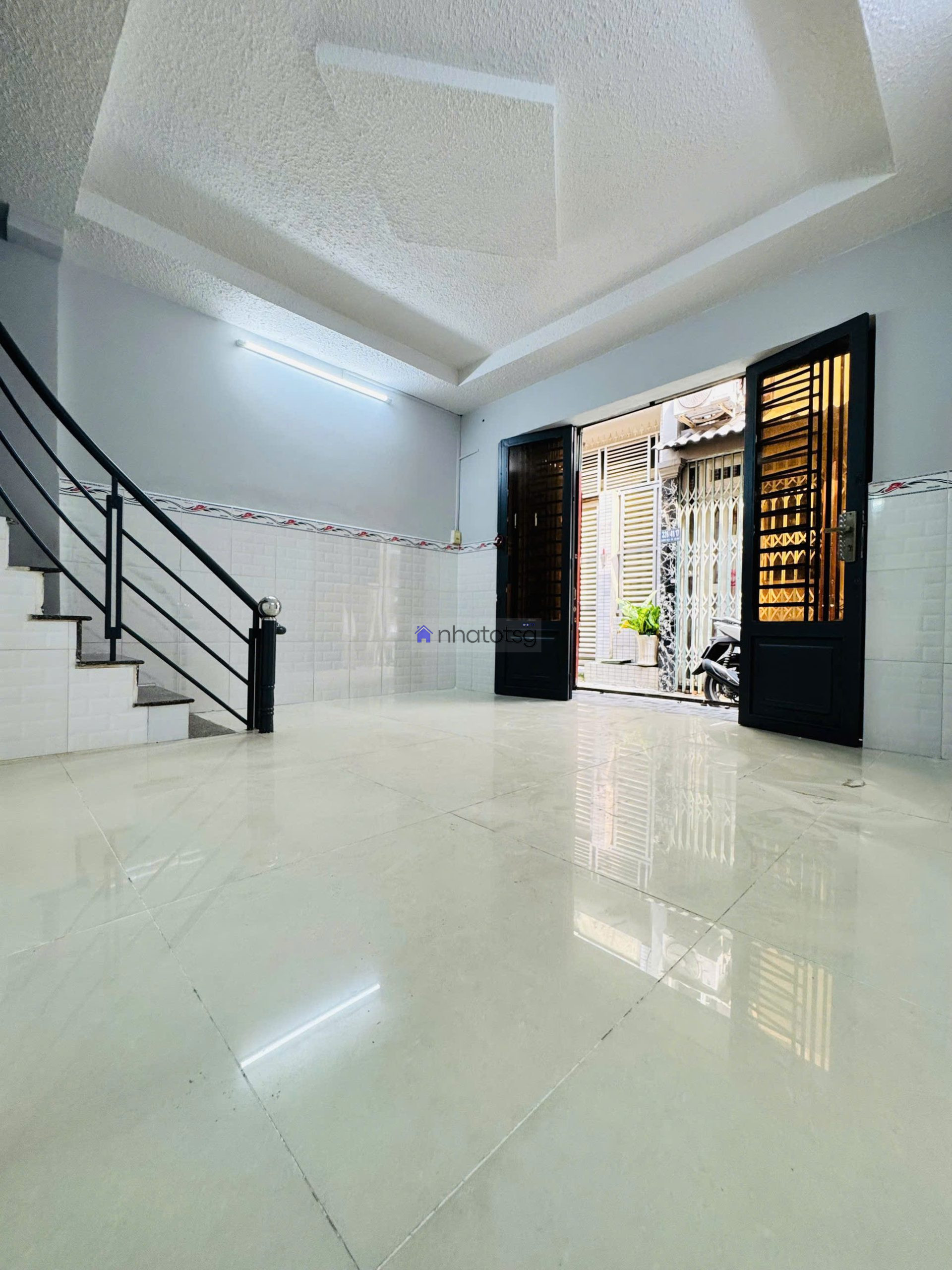 SIÊU HIẾM, Nhà Đường số 8, P11, GÒ VẤP.