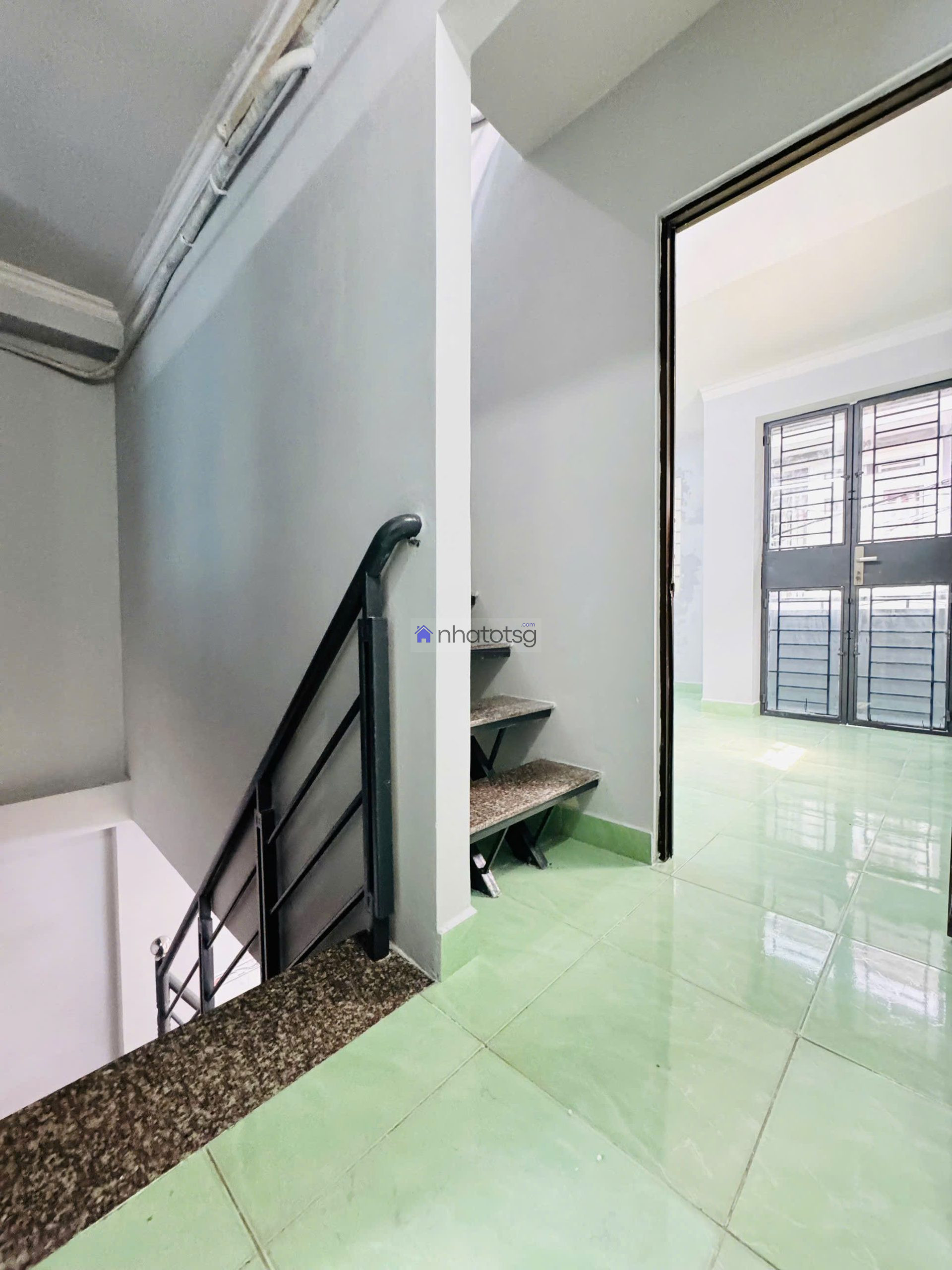 SIÊU HIẾM, Nhà Đường số 8, P11, GÒ VẤP.