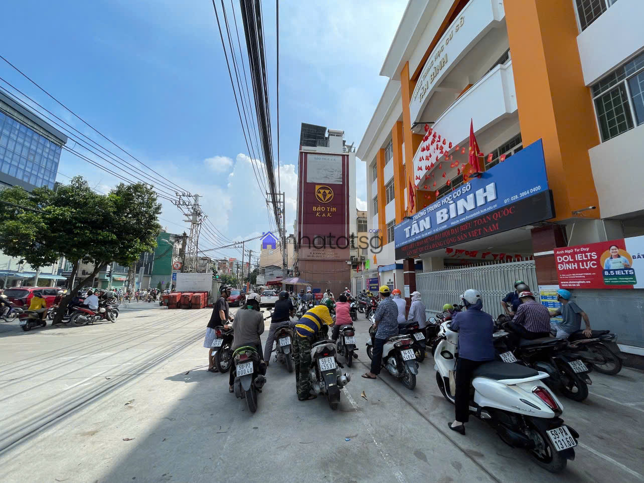 20m ra mặt tiền CMT8, ô tô sát bên nhà, gần UBND Phường , trường học Tân Bình, sân bay, bệnh viện Thống Nhất.