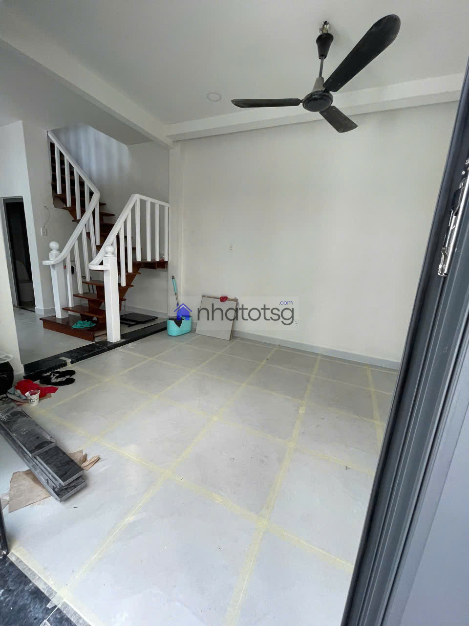 20m ra mặt tiền CMT8, ô tô sát bên nhà, gần UBND Phường , trường học Tân Bình, sân bay, bệnh viện Thống Nhất.