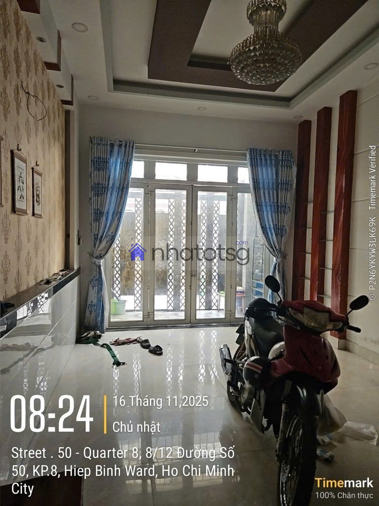 Hẻm xe hơi, gần chợ Hiệp Bình, gần bệnh viện Vạn Phúc City, gần công viên Điện Ảnh.