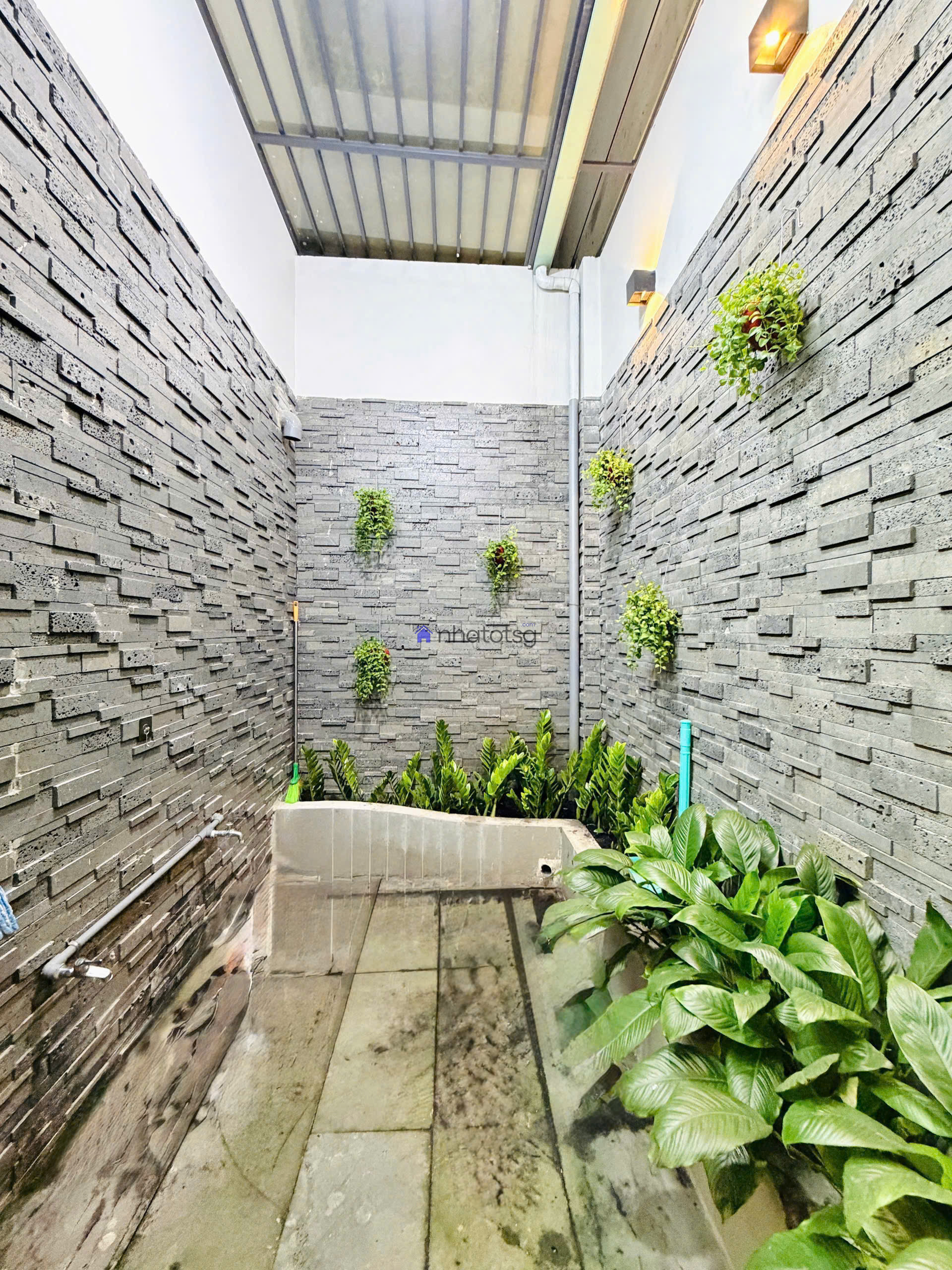 SIÊU PHẨM NHÀ 4 Tầng XE HƠI NGỦ TRONG NHÀ. Quang Trung -P.Thông Tây Hội.