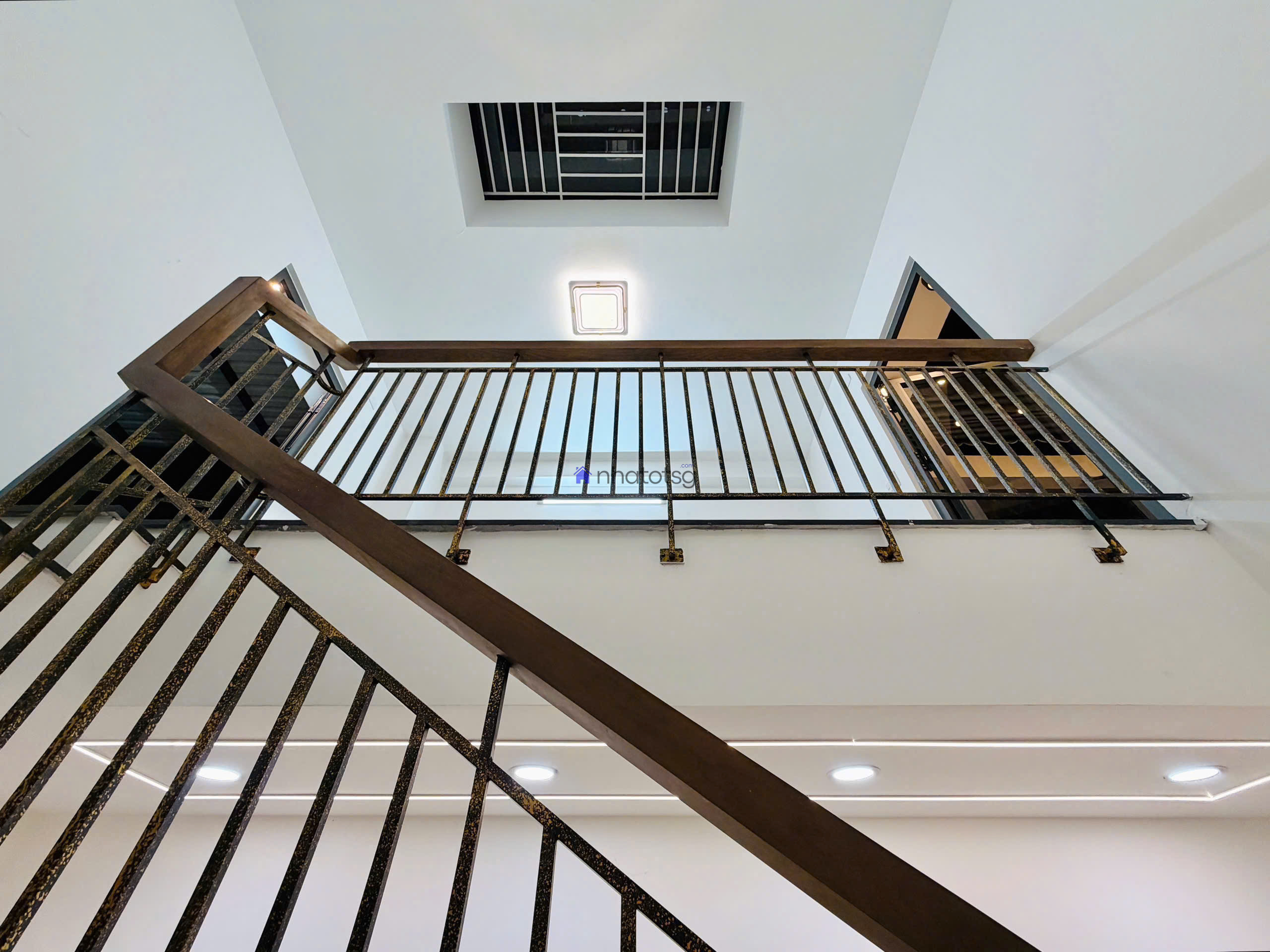 SIÊU PHẨM NHÀ 4 Tầng XE HƠI NGỦ TRONG NHÀ. Quang Trung -P.Thông Tây Hội.