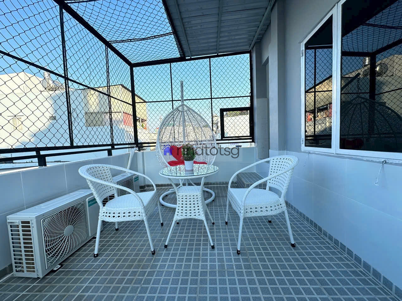 HXH thông, ngay Coopmart Quang Trung, Gò Vấp.