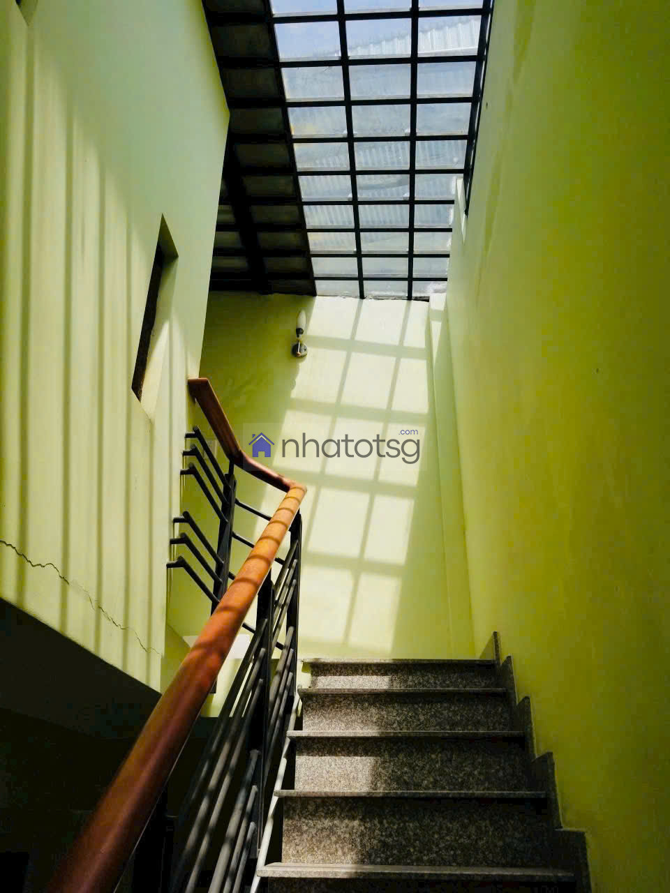 Nhà Đẹp, giá tốt. Ngang khủng.