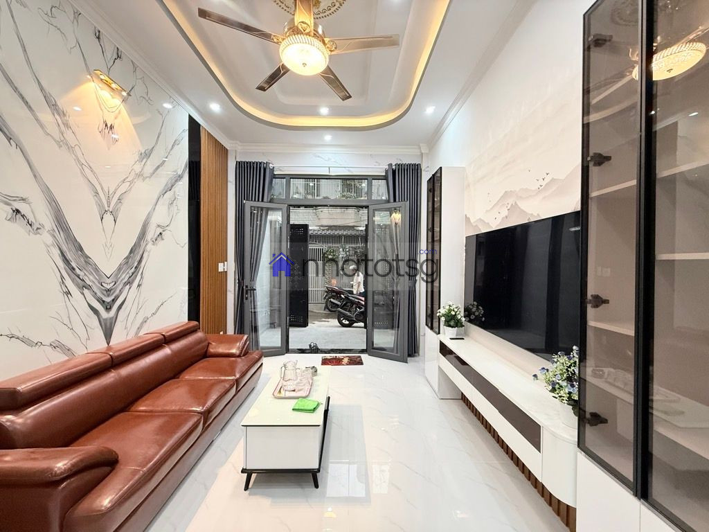 FULL NỘI THẤT. KHÔNG LỘ GIỚI, HOÀN CÔNG ĐỦ. NHÀ XÂY MỚI - CẠNH PHÚ NHUẬN.