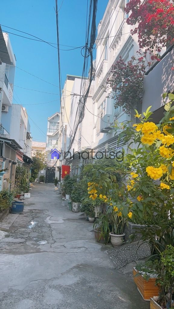 SIÊU RẺ  - NHÀ 2 TẦNG. (4 X 19M) - HXH THÔNG - GPXD 6 LẦU. 