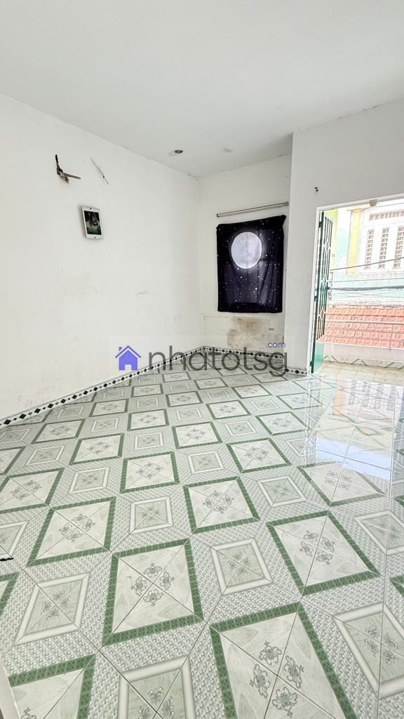 NHÀ 2 TẦNG BTCT -  NỞ HẬU THOÁNG MÁT - HẺM 3M CÁCH 1 CĂN RA HẺM XE TẢI.