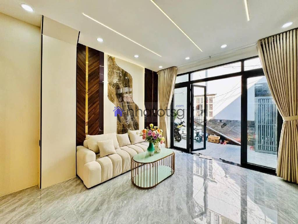 NHÀ MỚI, ĐÚC TRỆT 2 LẦU, GẦN SÁT BÊN TRƯỜNG PHAN CHU TRINH (ĐÃ BÁN)