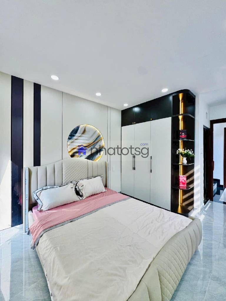 NHÀ MỚI, ĐÚC TRỆT 2 LẦU, GẦN SÁT BÊN TRƯỜNG PHAN CHU TRINH (ĐÃ BÁN)