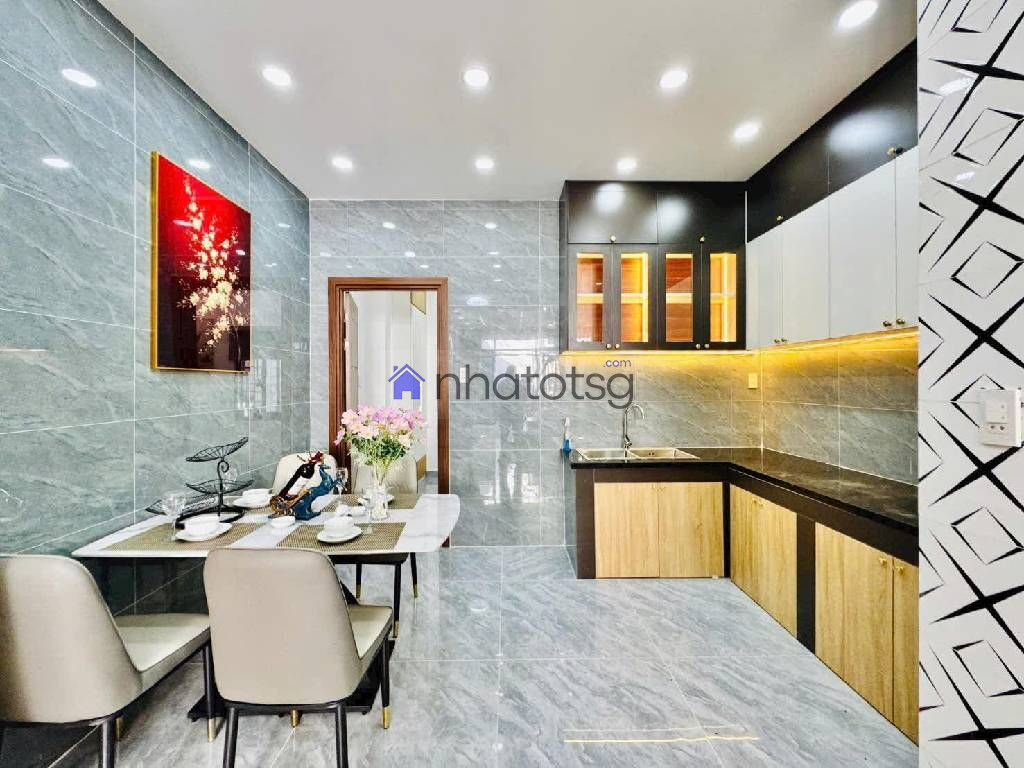 NHÀ MỚI, ĐÚC TRỆT 2 LẦU, GẦN SÁT BÊN TRƯỜNG PHAN CHU TRINH (ĐÃ BÁN)