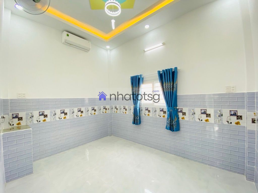 SIÊU PHẨM NHÀ ĐẸP, SÁT HẺM XE TẢI, KHU NHÀ CAO TẦNG