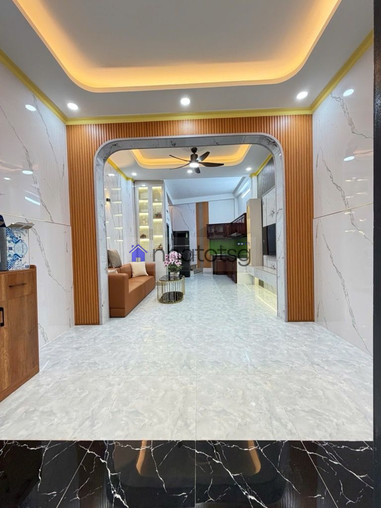 NHÀ ĐẸP Ở LIỀN FULL NỘI THẤT CAO CẤP.