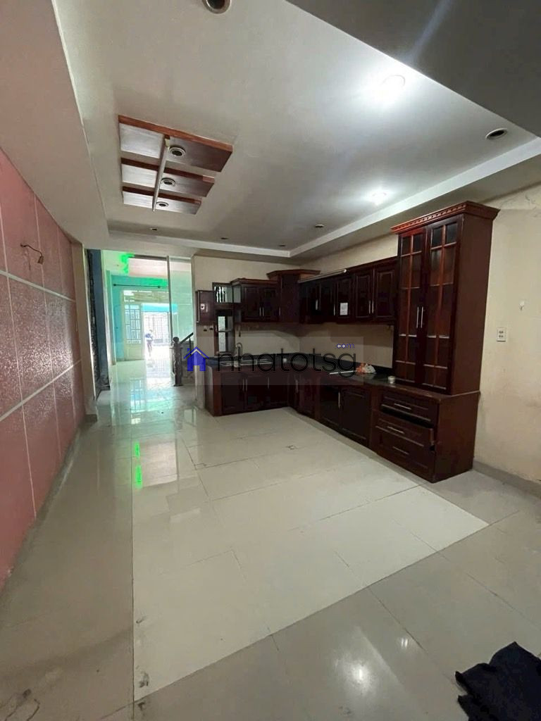 TRUNG TÂM GÒ VẤP - HẺM XE TẢI THÔNG KÊNH THAM LƯƠNG