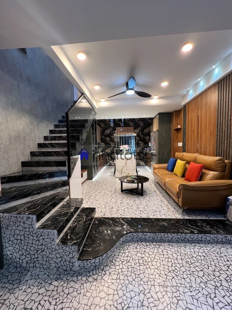 QUA SÂN BAY 10P - HẺM THÔNG - TẶNG FULL NỘI THẤT CAO CẤP