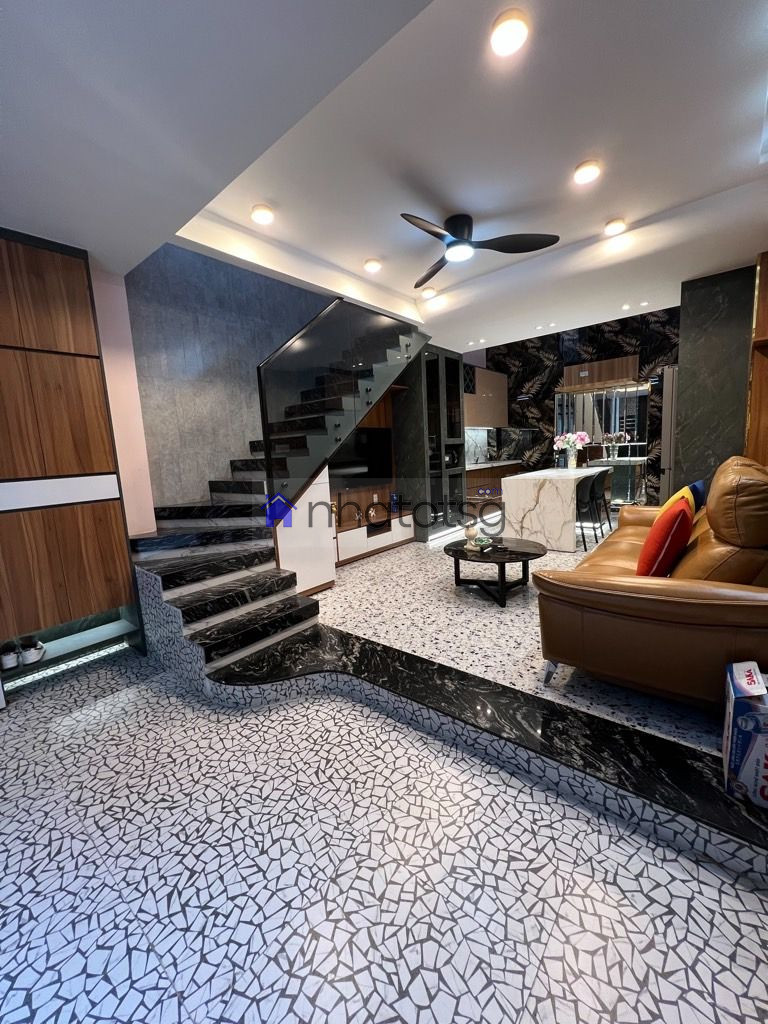 QUA SÂN BAY 10P - HẺM THÔNG - TẶNG FULL NỘI THẤT CAO CẤP