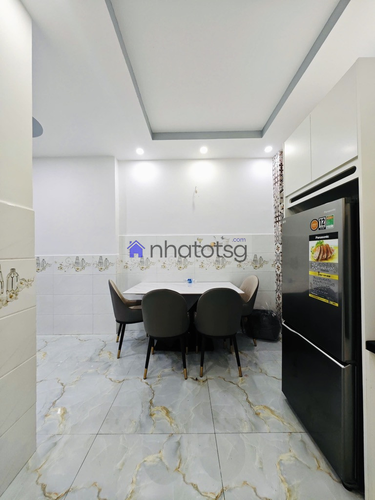 HẺM XE HƠI - GẦN KHU CITYLAND SẦM UẤT - KHU DÂN TRÍ.