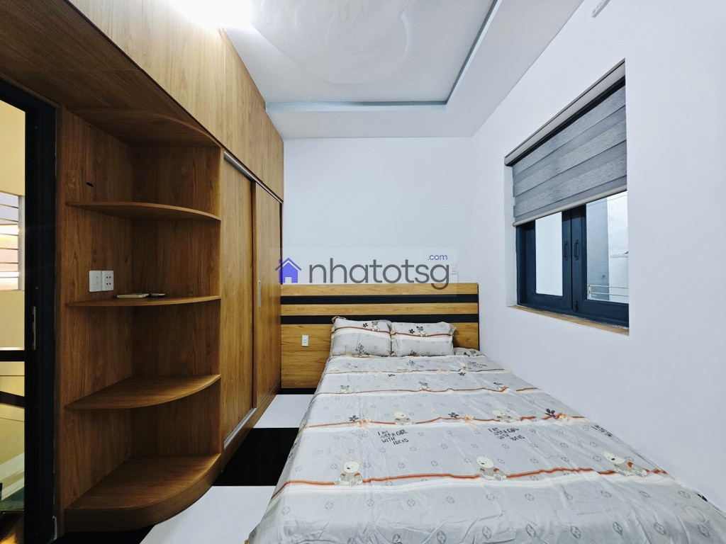 HẺM XE HƠI - GẦN KHU CITYLAND SẦM UẤT - KHU DÂN TRÍ.