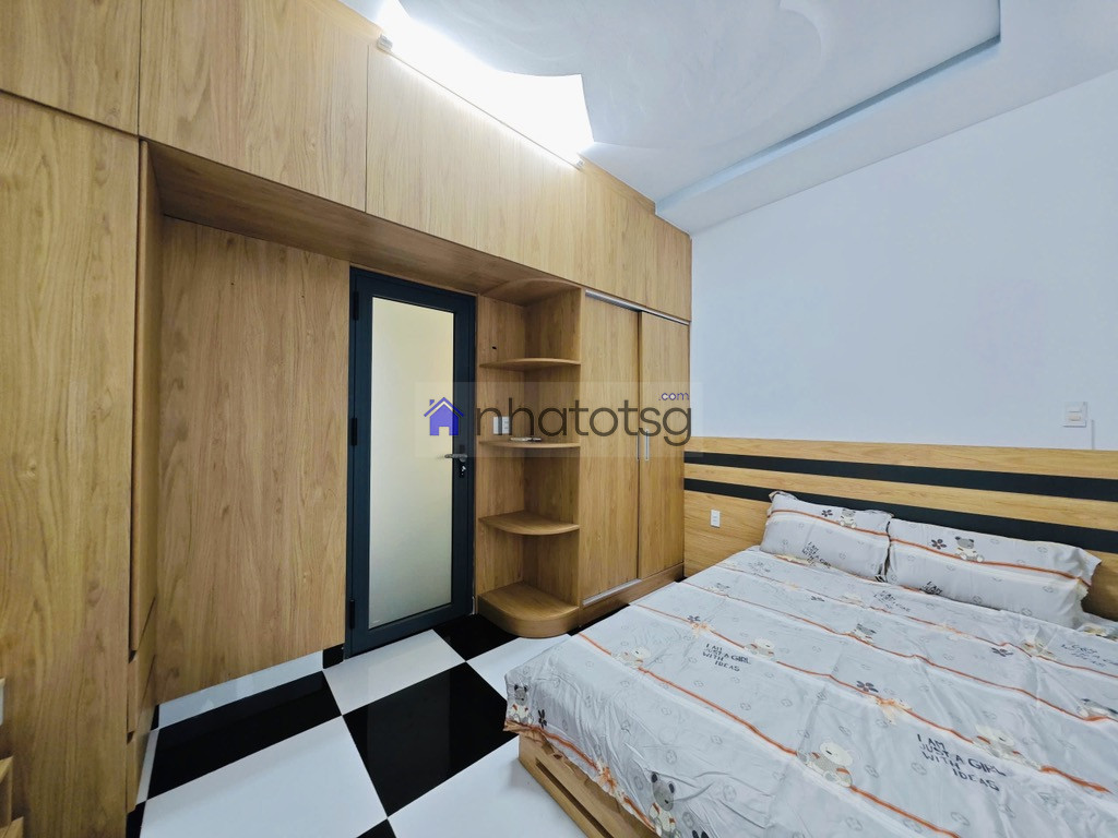 HẺM XE HƠI - GẦN KHU CITYLAND SẦM UẤT - KHU DÂN TRÍ.