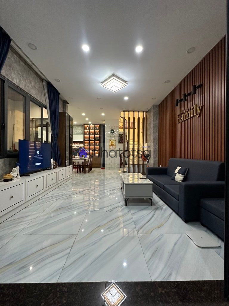 NGAY EMART PHAN HUY ÍCH - HẺM 6M THÔNG - SÁT MẶT TIỀN.