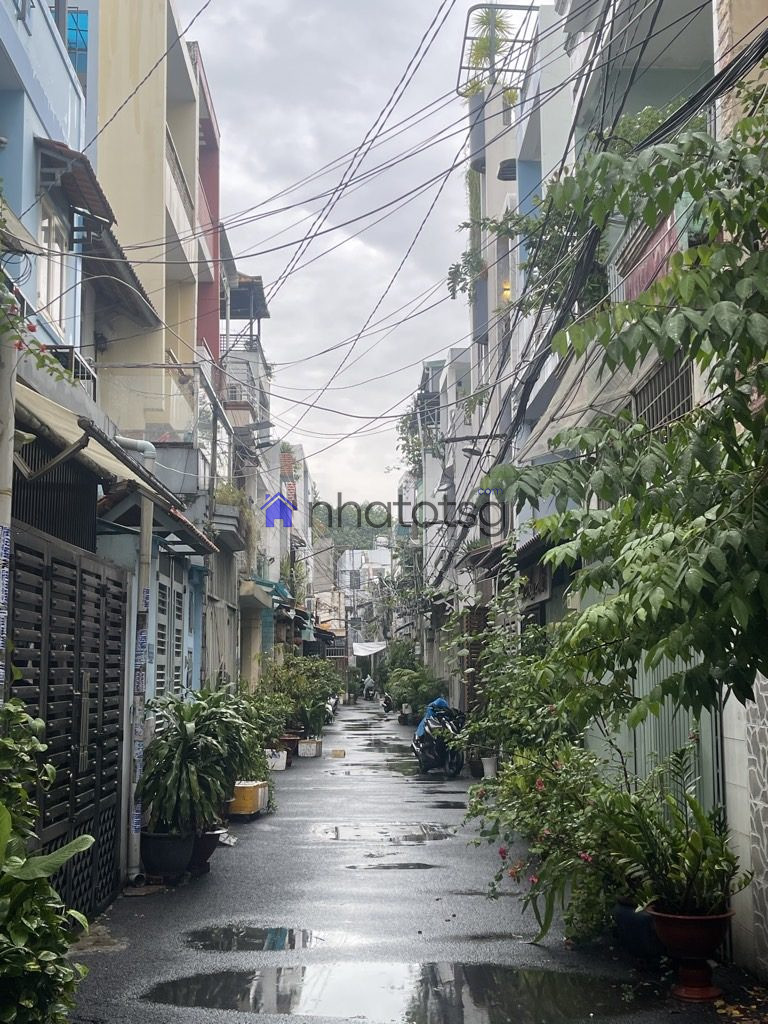 KHU PHÂN LÔ - NGAY CÔNG VIÊN LÀNG HOA- HXH TỚI NHÀ - HOÀN CÔNG