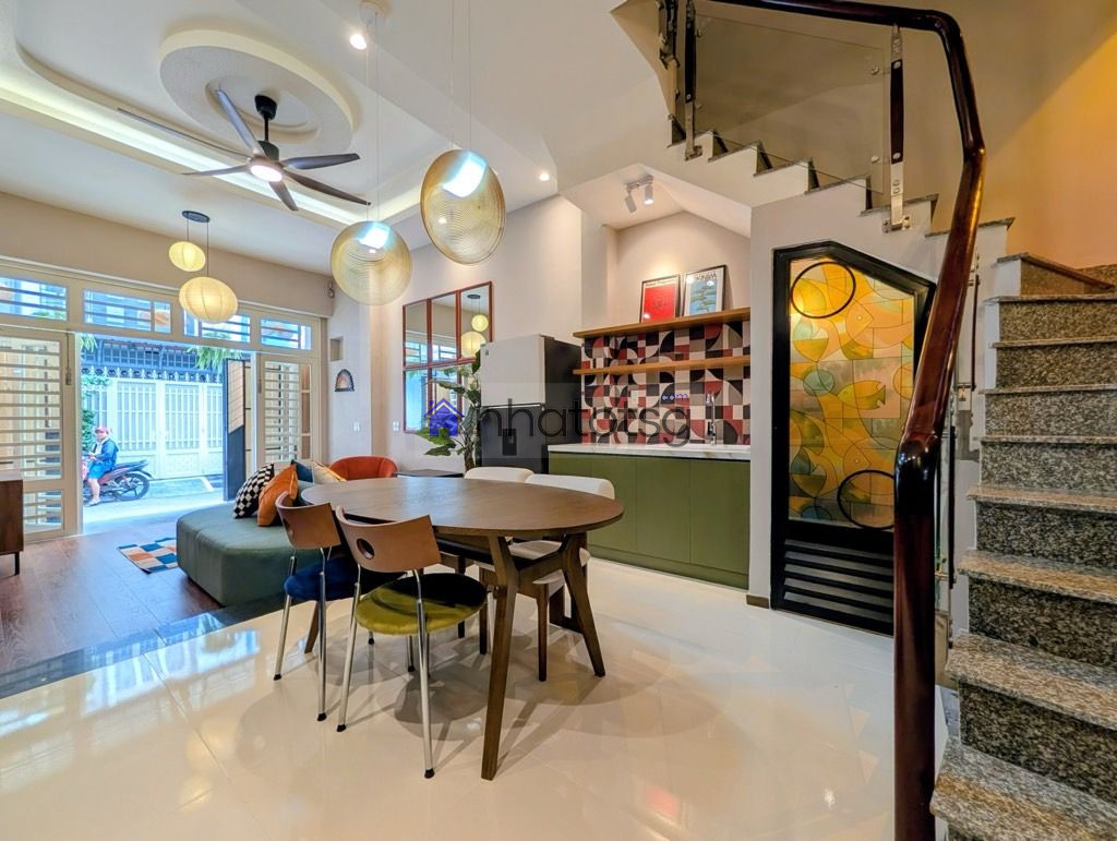 4 TẦNG - XE HƠI NGỦ NHÀ - KHU DÂN TRÍ CAO PHÂN LÔ ĐỒNG BỘ.