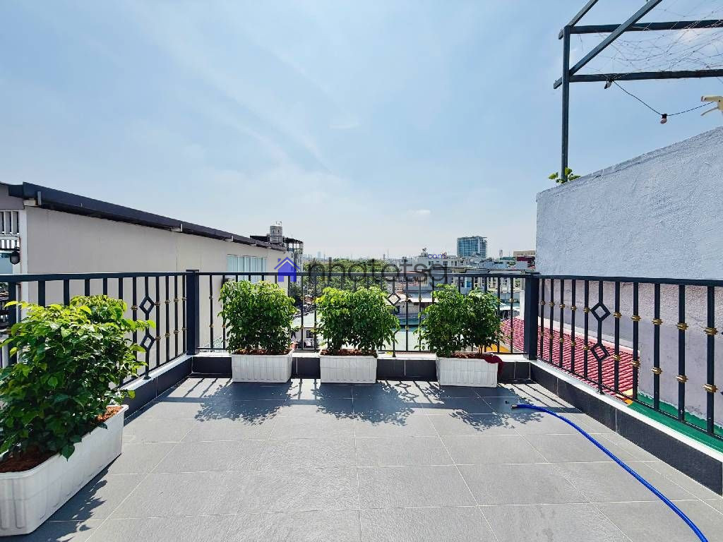 NHÀ ĐẸP ĐÓN TẾT 5 TẦNG BTCT. VỊ TRÍ TRUNG TÂM ( ĐÃ BÁN)