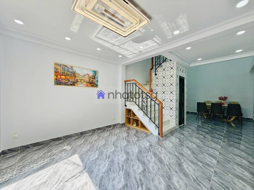 NHÀ ĐẸP ĐÓN TẾT 5 TẦNG BTCT. VỊ TRÍ TRUNG TÂM ( ĐÃ BÁN)