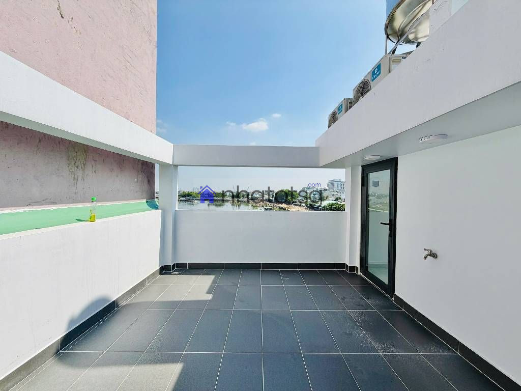 NHÀ ĐẸP ĐÓN TẾT 5 TẦNG BTCT. VỊ TRÍ TRUNG TÂM ( ĐÃ BÁN)